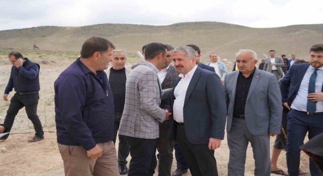 AK Parti Kayseri Milletvekili Adayı Gürcan: Çiftçilerin sulama borcunun yüzde 50sini karşılayarak en büyük girdi maliyetlerini azalttık