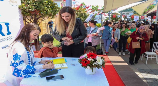 Akademisyen Anne Yalovalılarla buluştu