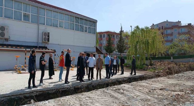 Akçakocaya portatif yüzme havuzu yapılıyor