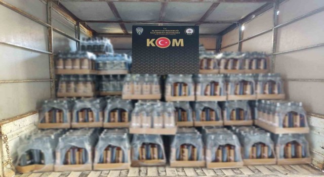 Alanyada 15 bin 223 şişe sahte ve kaçak alkol ele geçirildi