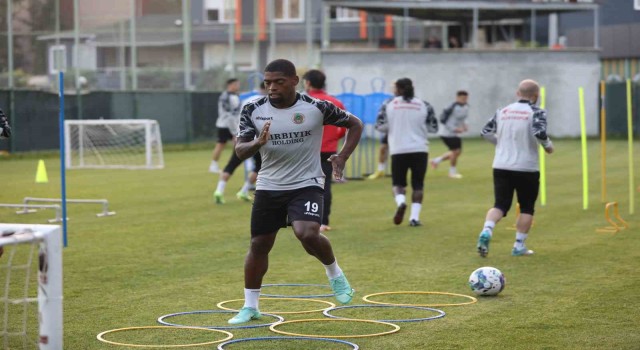 Alanyaspor, Adana Demirspor maçı hazırlıklarına başladı