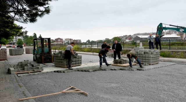 Alaplıda kilit parke çalışmaları başladı