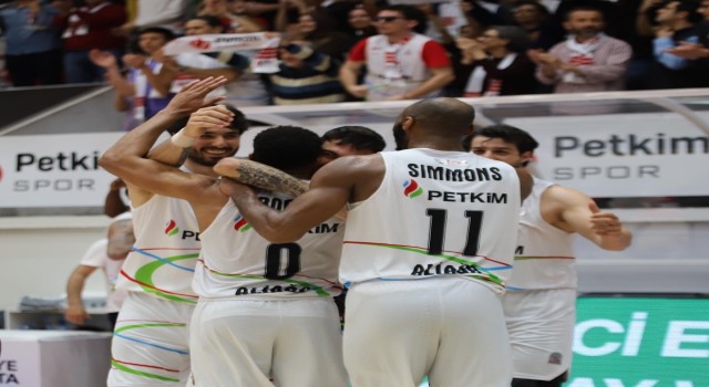 Aliağa Petkimspora 1 galibiyet yetiyor