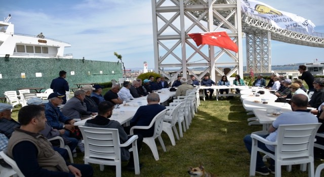 Aliağada balıkçıları bilgilendirme toplantısı