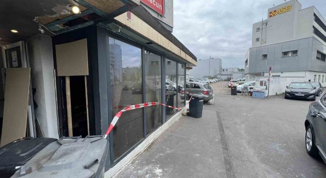 Almanyada Türk seyahat acentesi kundaklandı