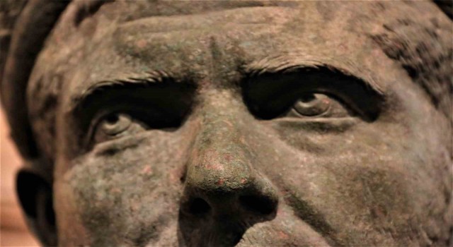 Amerikadan getirilen tarihi eserler İsrailli çiftin kaçak koleksiyonundan çıktı