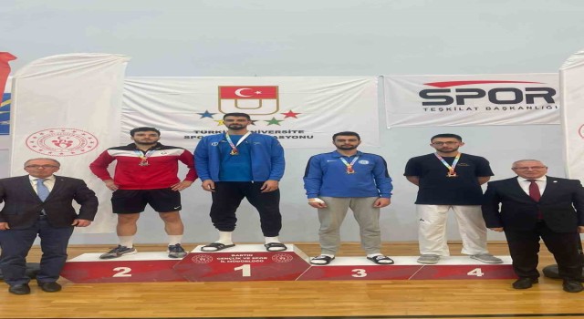 Anadolu Üniversiteli sporcudan Bartında altın madalya