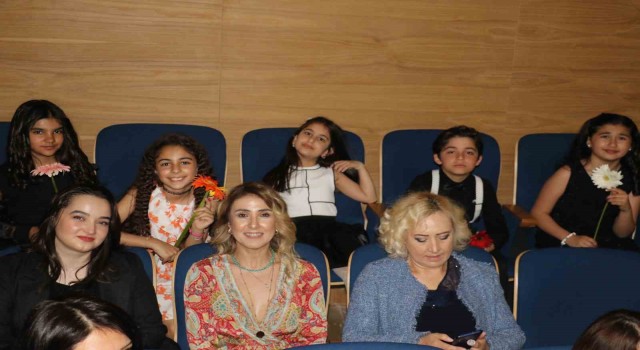Ankarada deprem anneleri için konser