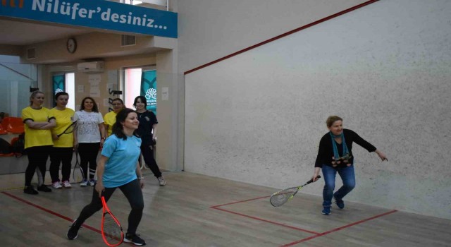 Anneler Squash Turnuvasında buluştu