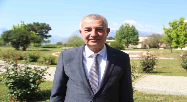 Antalya Orman Bölge Müdürü Dikici: Manavgattaki yangını 500 atom bombası etkisindeydi