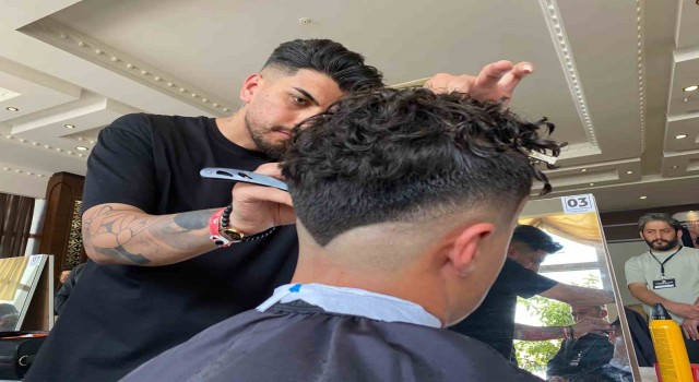 Antalyada kuaförler 100 bin lira ödül için ter döktü