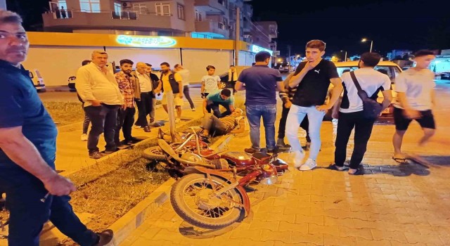 Antalyada motosikletle otomobil çarpıştı: 1 yaralı