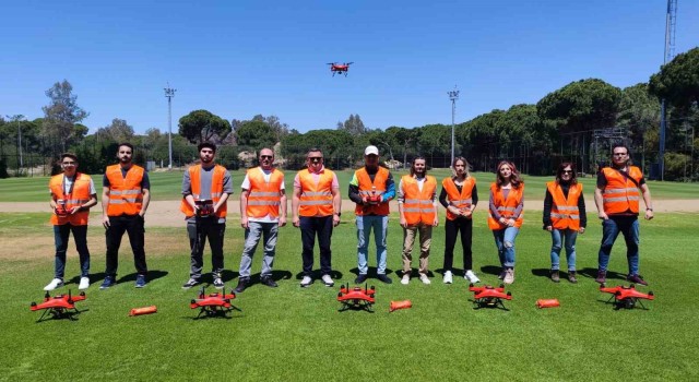 Antalyada sahillerinde kadın dron pilotları hayat kurtaracak