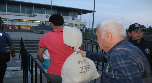 Antalyada sayılan oylar toplama noktasına gelmeye başladı