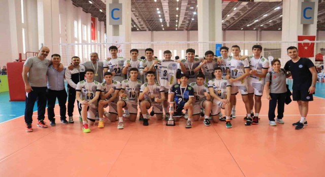 Arkas Sporun gençleri namağlup şampiyon