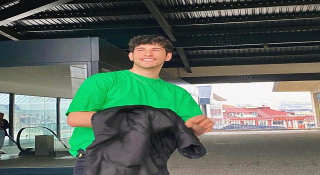 Arnavutköyde cinayet: 23 yaşındaki oğlunu silahla öldürdü