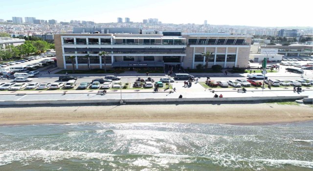 AVMde ‘Anneler Gününe özel hediye