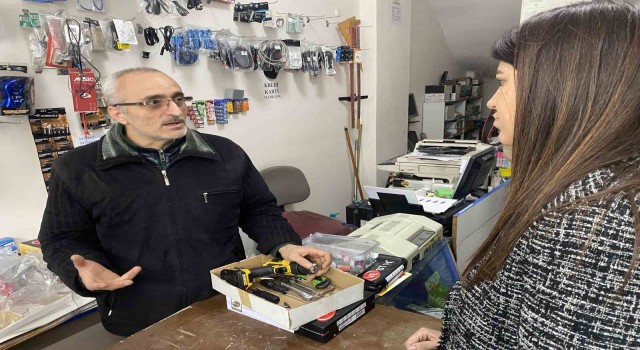 Ayaydının Esenler ziyaretlerinde esnafın cevabı: AK Parti ise girebilirsiniz ”