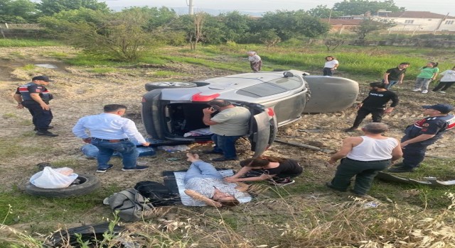 Aydında otomobil şarampole uçtu: 2 yaralı