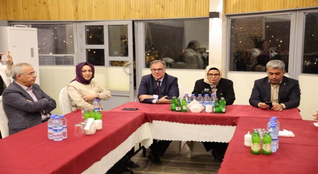 Ayşe Böhürler, iş adamlarıyla istişarede bulundu