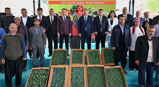 Bahçe’de üreticilere yüzde 75 hibeli fide dağıtımı yapıldı