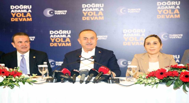 Bakan Çavuşoğlundan Tekirdağ Belediyesine çok sert depremzede tepkisi