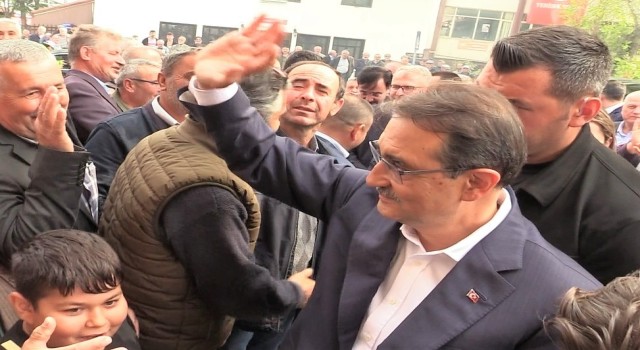 Bakan Dönmez, baba ocağı Gölpazarında partililerle bir araya geldi