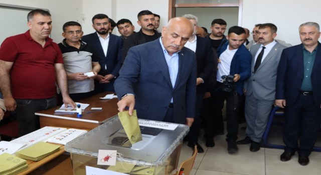 Bakan Kirişci oyunu kullandı