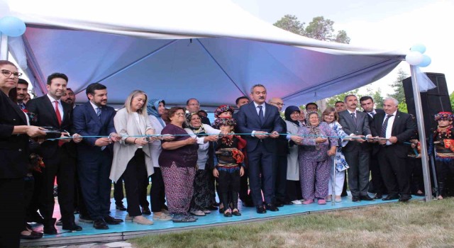 Bakan Özerden İzmire müjdeler