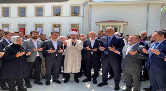 Bakan Soylu ve Bakan Ersoy restorasyonu tamamlanan Tevfikiye Camiiyi açtı