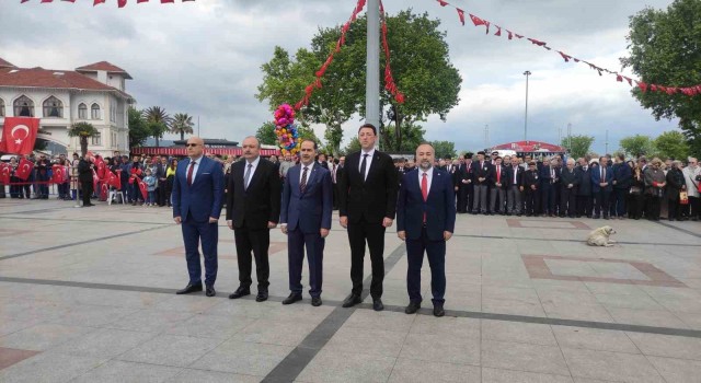 Bandırmada 19 Mayıs coşkuyla kutlandı