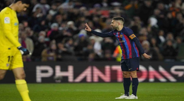 Barcelonada Jordi Alba sezon sezonu takımdan ayrılacak