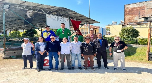 BARÜlü sporcular Türkiye Petank Şampiyonasında gururlandırdı