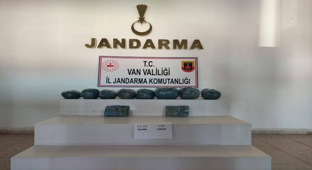 Başkalede 7 kilo 500 gram uyuşturucu ele geçirildi
