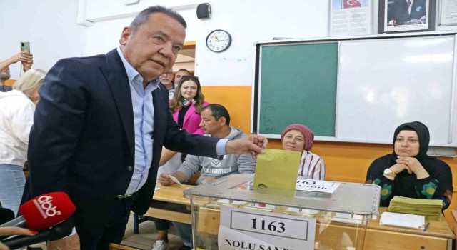 Başkan Böcek oyunu kullandı: “Sonuçta ülkemiz kazanacak”