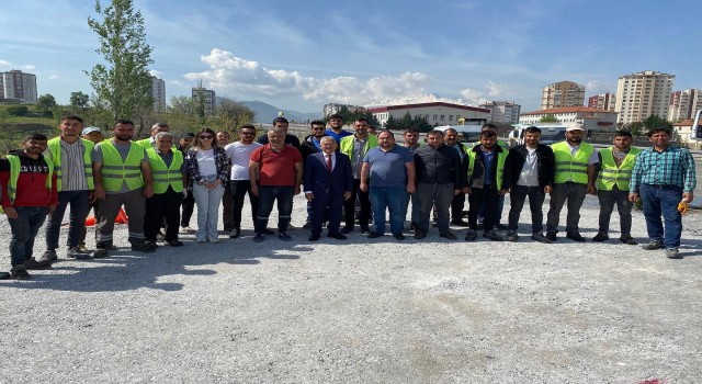 Başkan Büyükkılıç, 20 milyon TLlik yol yapım çalışmalarını yerinde inceledi
