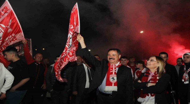 Başkan Deveciden Samsunspor taraftarına bin bilet jesti