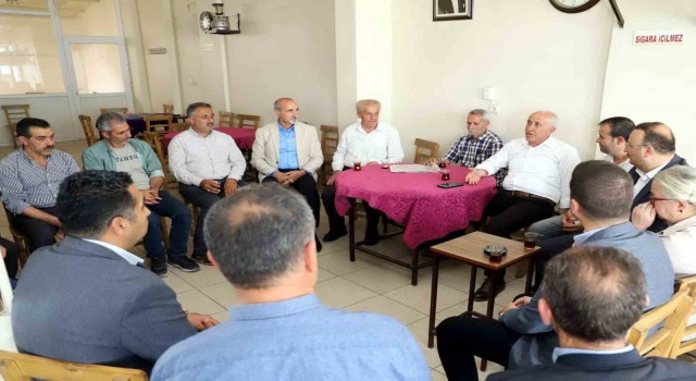 Başkan Gültak, vatandaşlarla bir araya gelmeye devam ediyor