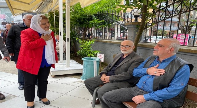 Başkan Hürriyet: İzmitin her mahallesine hizmet götürüyoruz