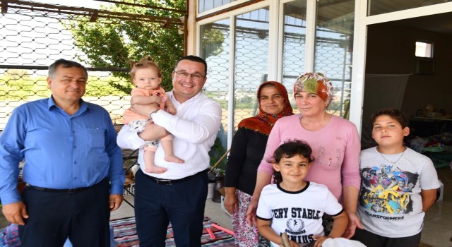 Başkan Kanar depremin yaralarını sarmaya devam ediyor