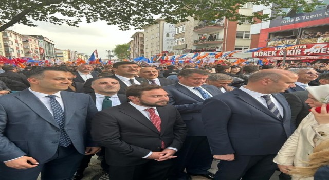 Başkan Oğuzdan Mansur Yavaşa tepki: Ankara için bir hayal kırıklığıdır, muhafazakar seçmene ihanet etmektedir