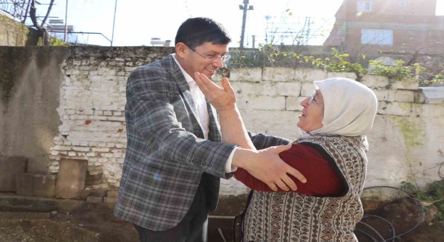 Başkan Özcan, Anneler Gününü kutladı