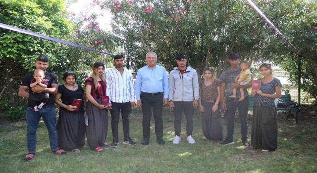 Başkan Tarhan, 5 çiftin nikahını kıydı