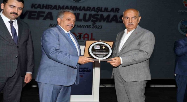 Başkan Yalçına Maraşlılardan ‘gönül köprüsü teşekkürü