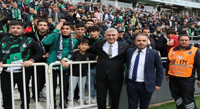 Başkan Yüceden Sakaryaspor için şampiyonluk mesajı: