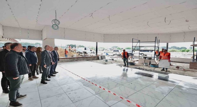 Başkan Zolan, Sarayköyde hemşehrileriyle kucaklaştı