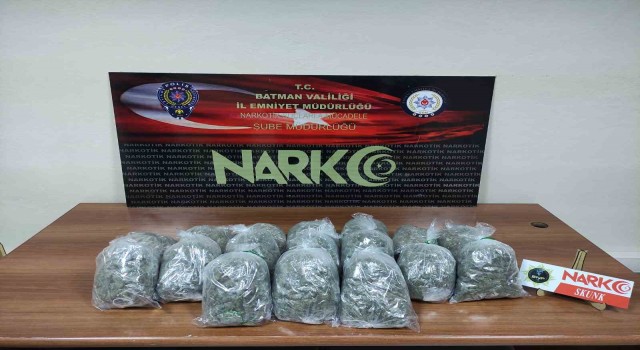 Batmanda 3 kilo 358 gram skunk ele geçirildi