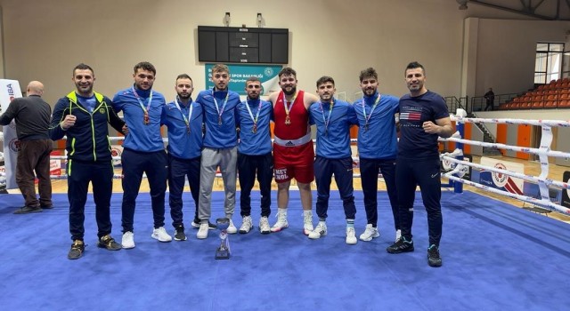 Bayburt Üniversitesinin Altın Yumrukları bir kez daha Türkiyenin zirvesinde