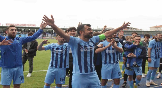 Belediye Kütahyasporun play-offtaki rakibi Karaköprüspor