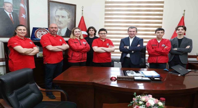 Bergamalı öğrenciler TEKNOFESTe damga vurdu